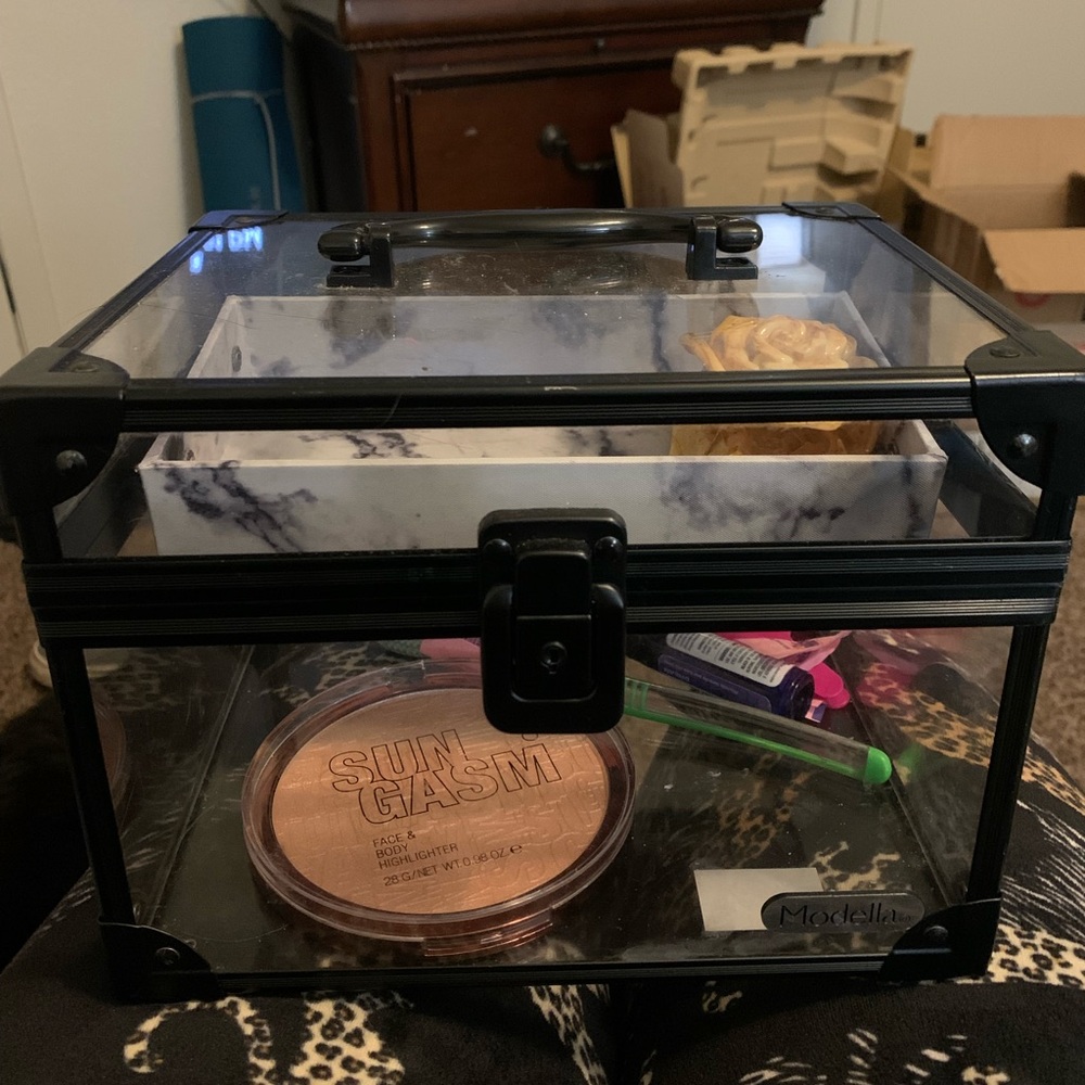 Makeup case